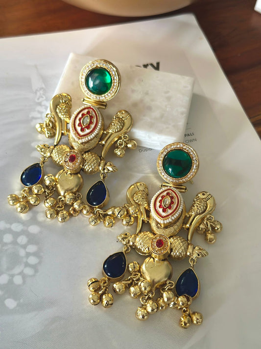 Parrot earrings with stones