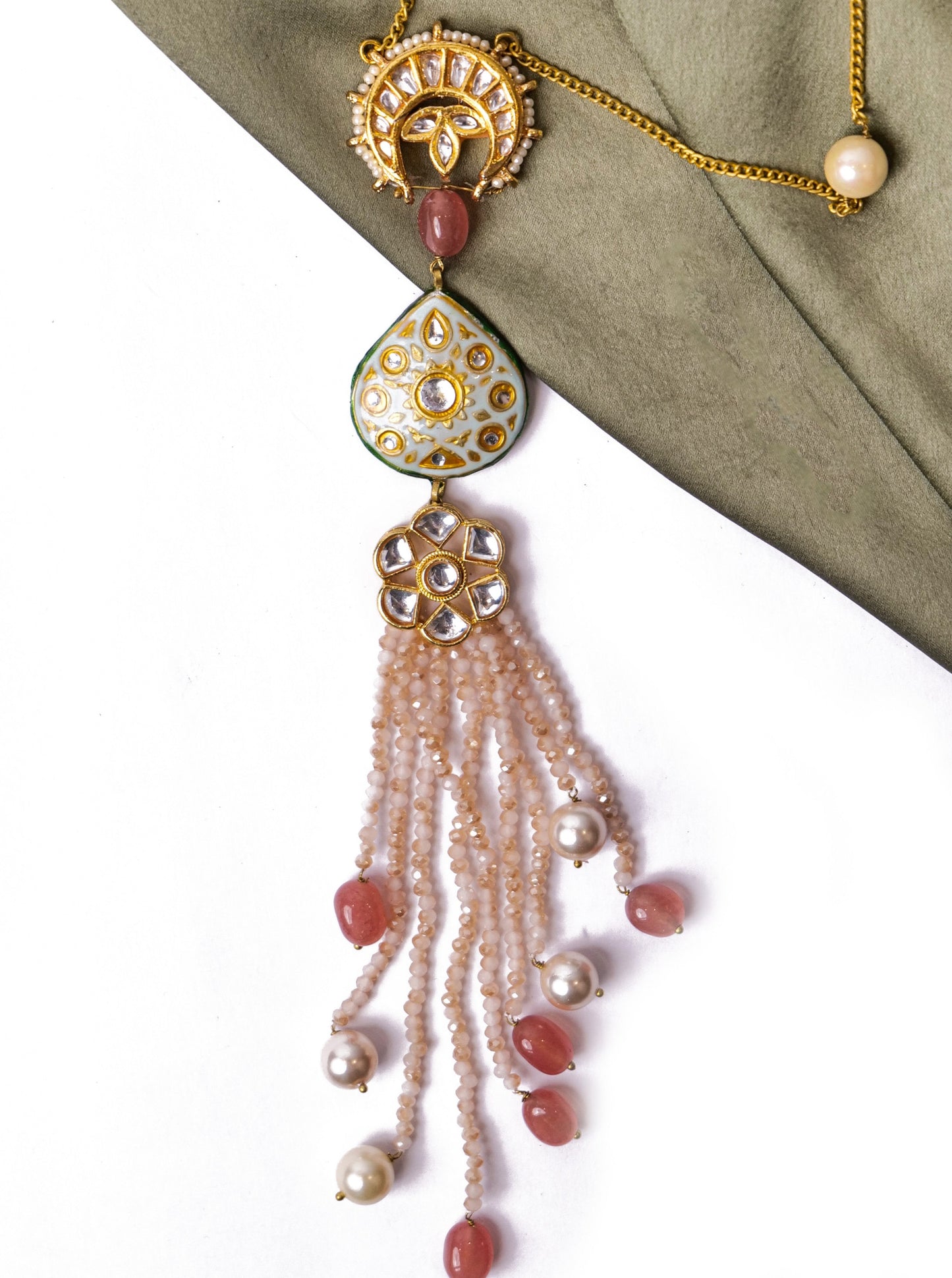 Kundan neckpiece with tassels and stones