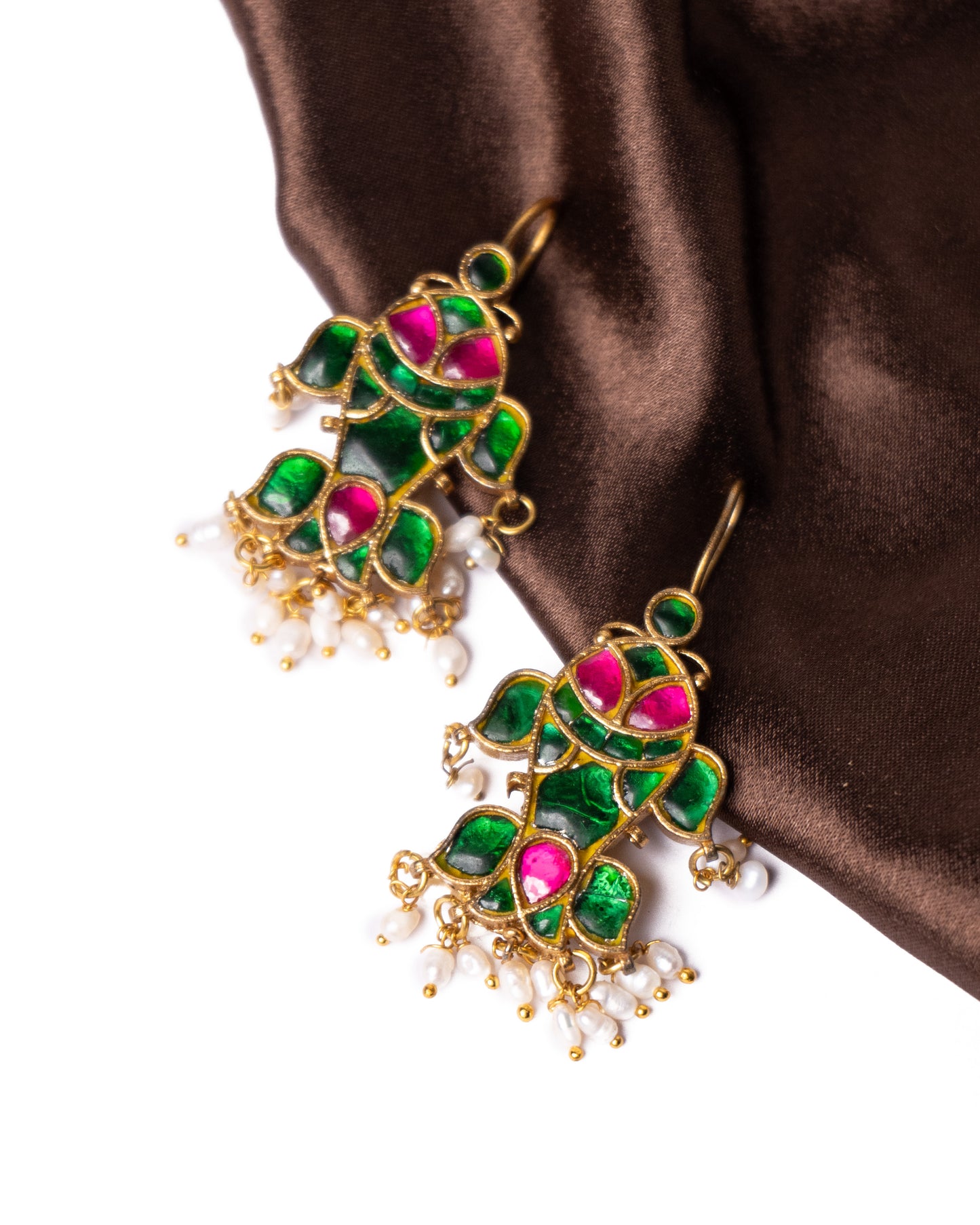 Kundan fish shaped earrings