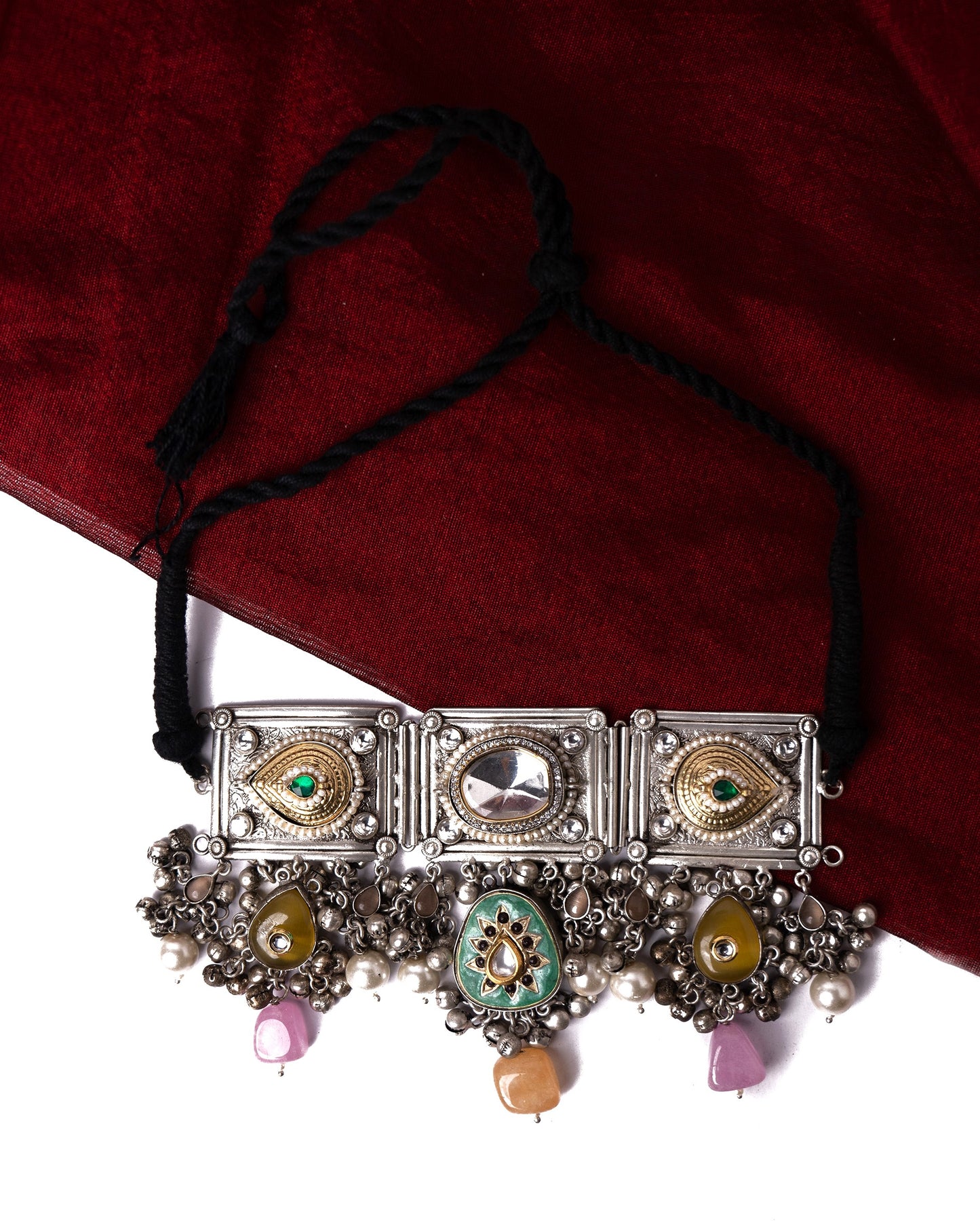 Statement choker with polki and kundan