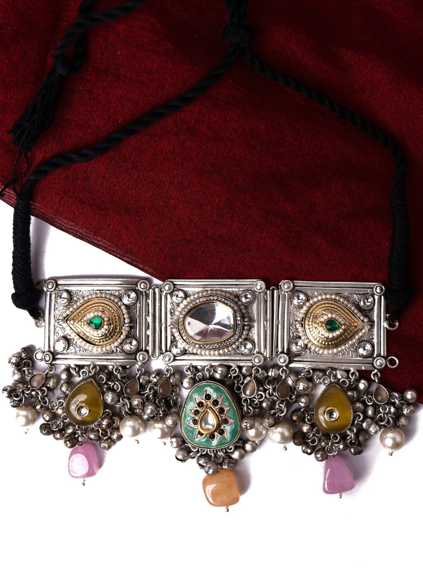 Statement choker with polki and kundan