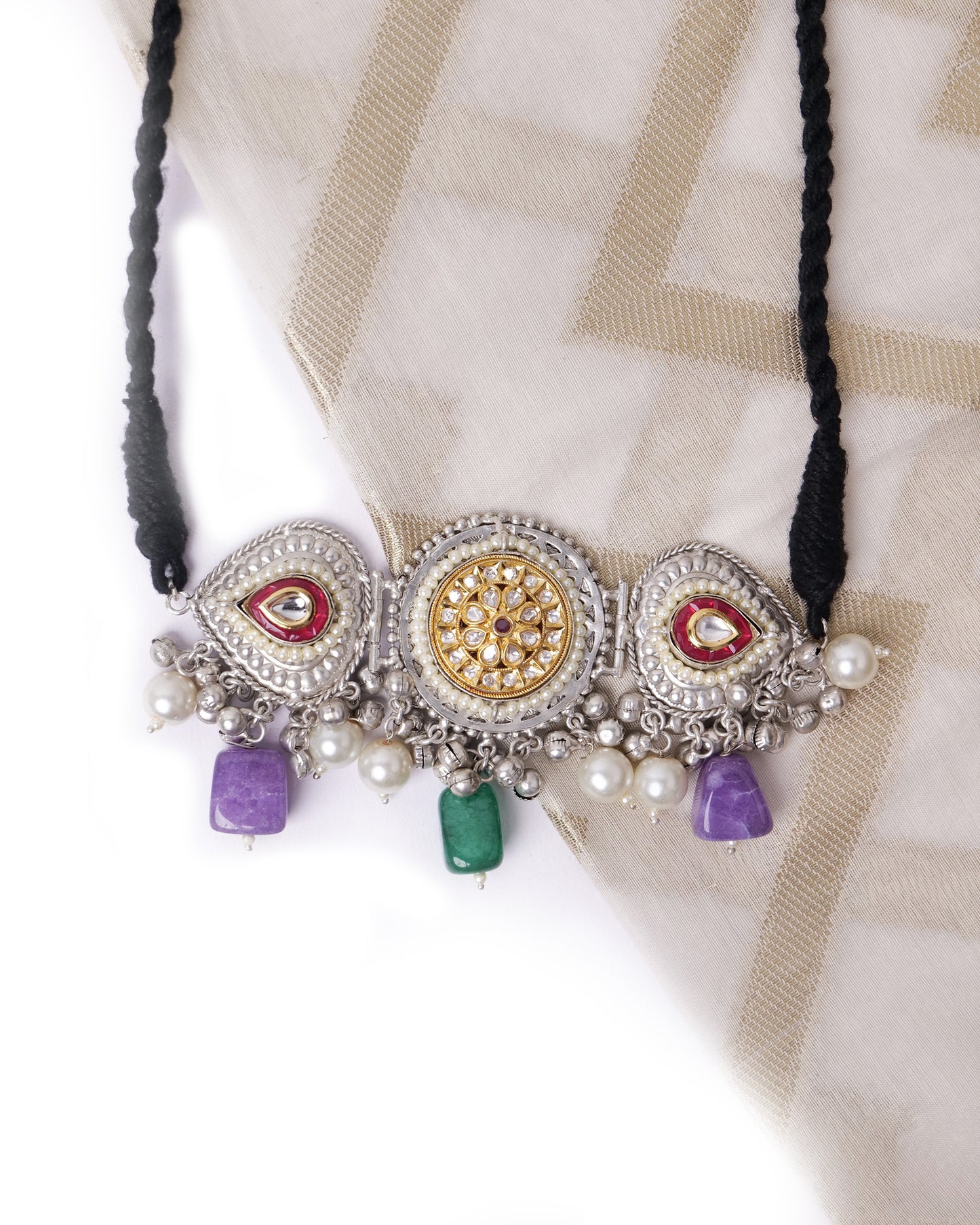 Silver choker with kundan polki motif