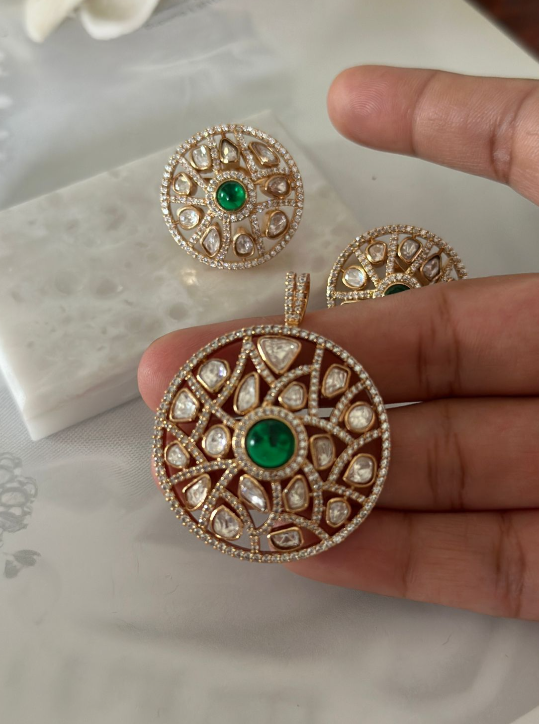 Evergreen pendant set.